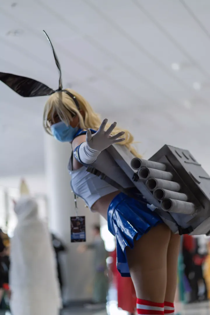 my Shimakaze cosplay from Momocon 2022 posted by Zekamashiuwu