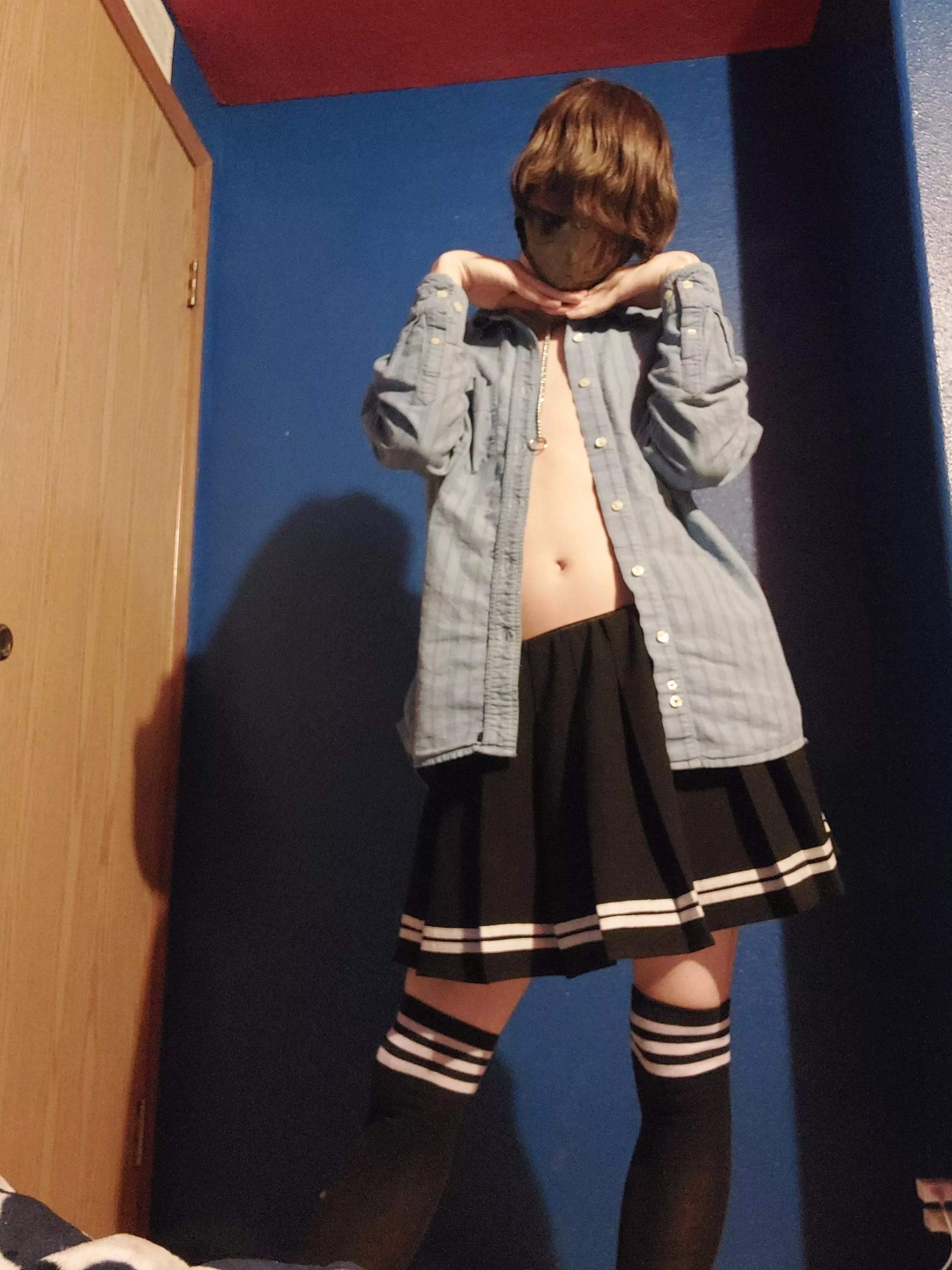 My single brain cell finally made a thought, Your cute! posted by Golren_RL