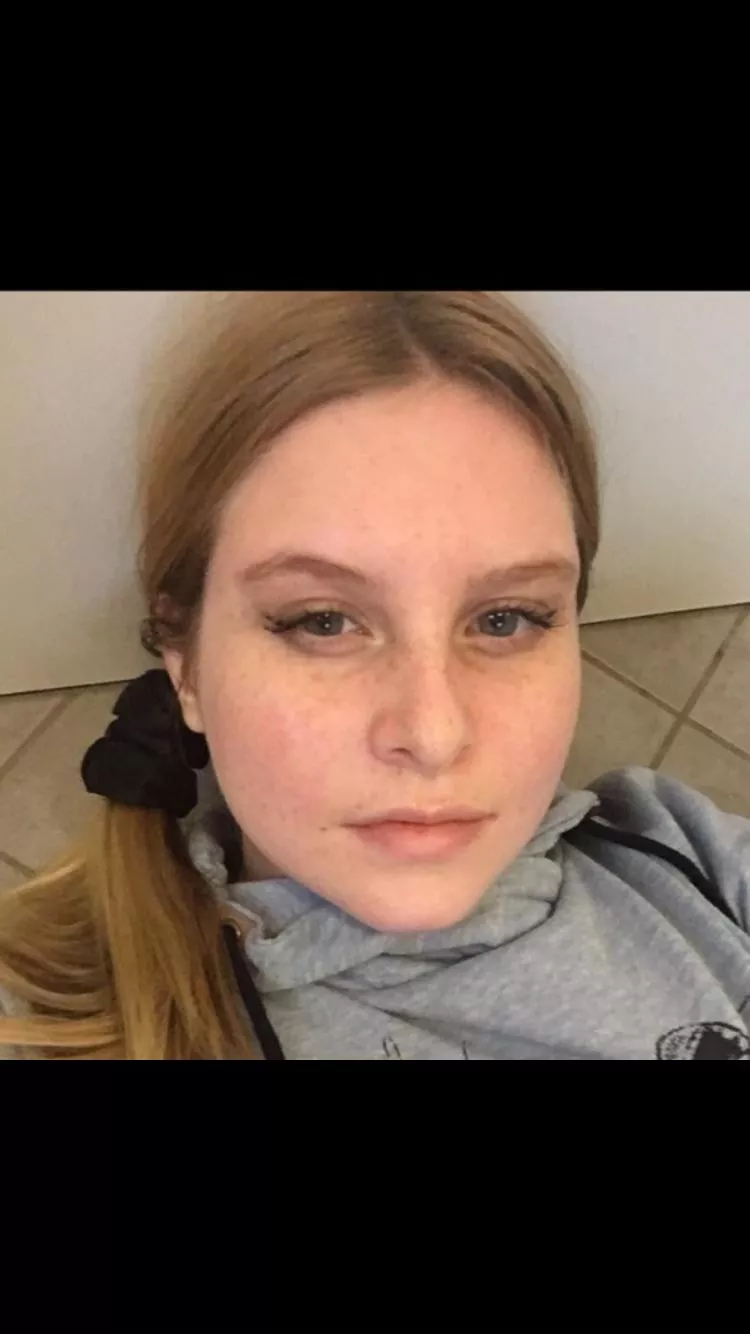 My sister Ana😊 (we both know that she does not look as „perfect“ as all the others on this site but I think she is pretty) posted by tash99998