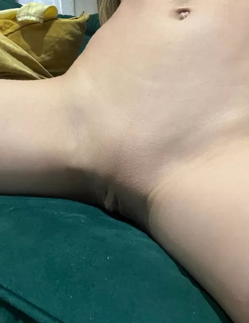 my slit looks so appetizing from this angle.. by sweet_kiss69