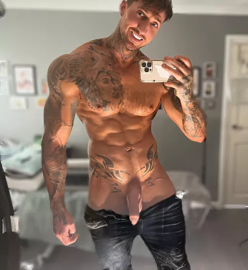 My Smile that will melt your heart my soft cock that will grow in your mouth by MuscleAlphaXXX