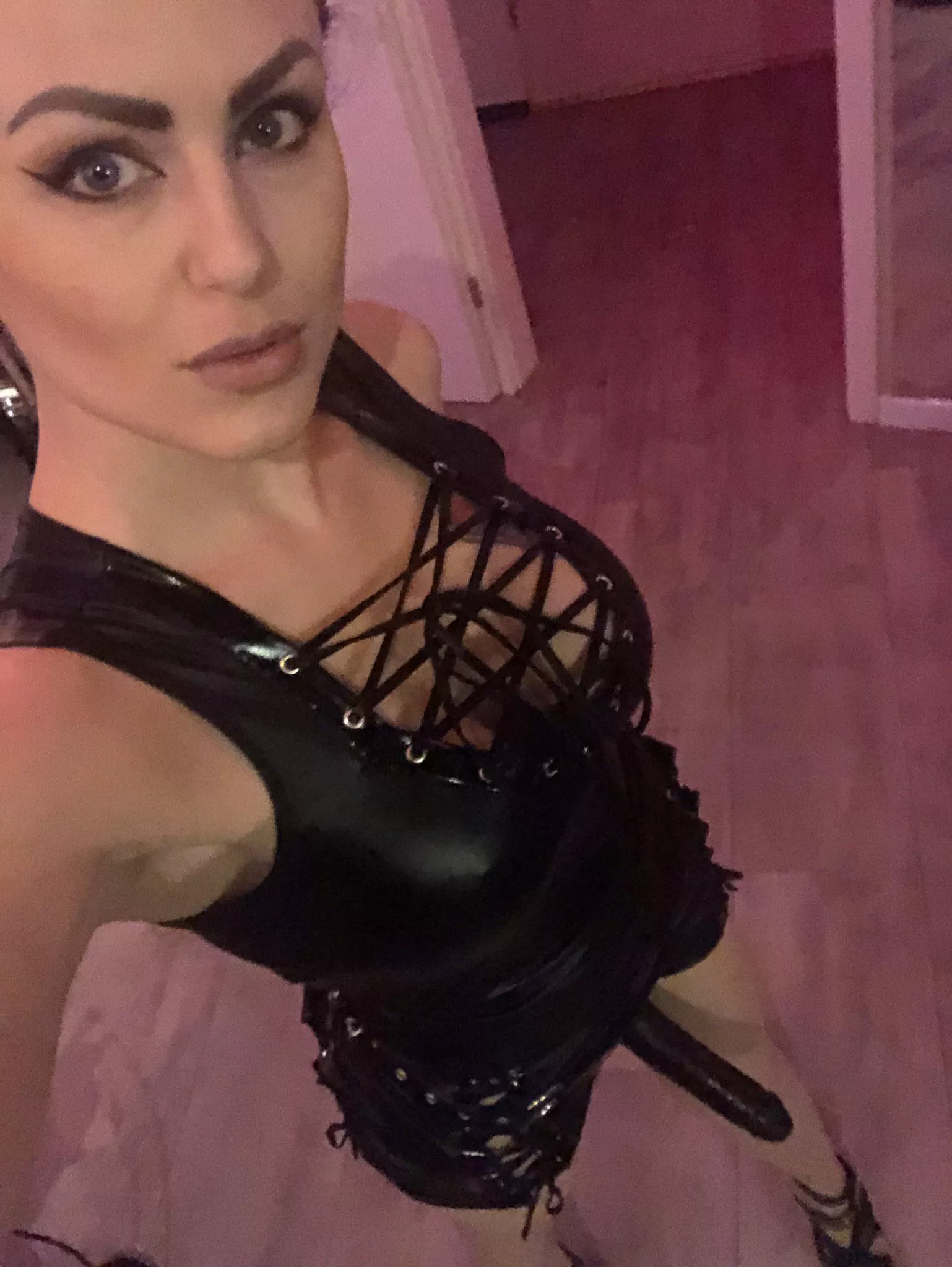 My strap is ready to get you fucked slutties 😉 posted by Goddessblakie