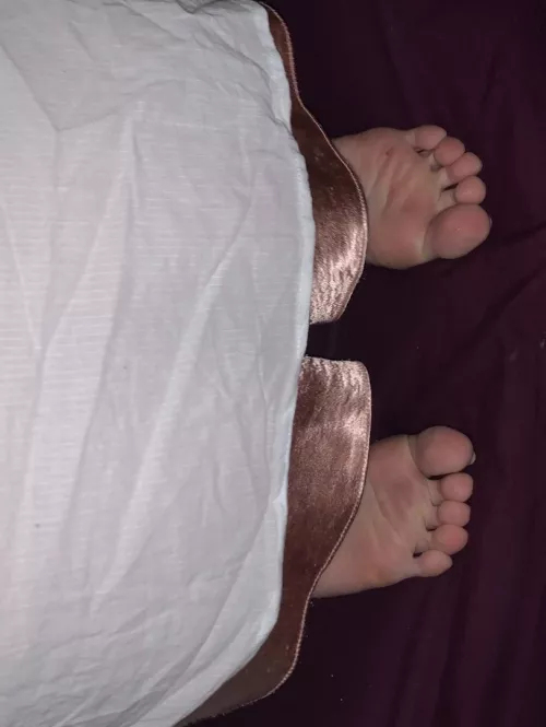 My ticklish feet🥰😁 by Novel_Strawberry5850