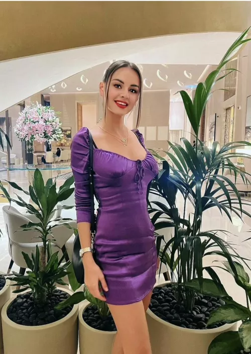 My tight and sexy dress. What do you think of it? by Tamara_Sunshine