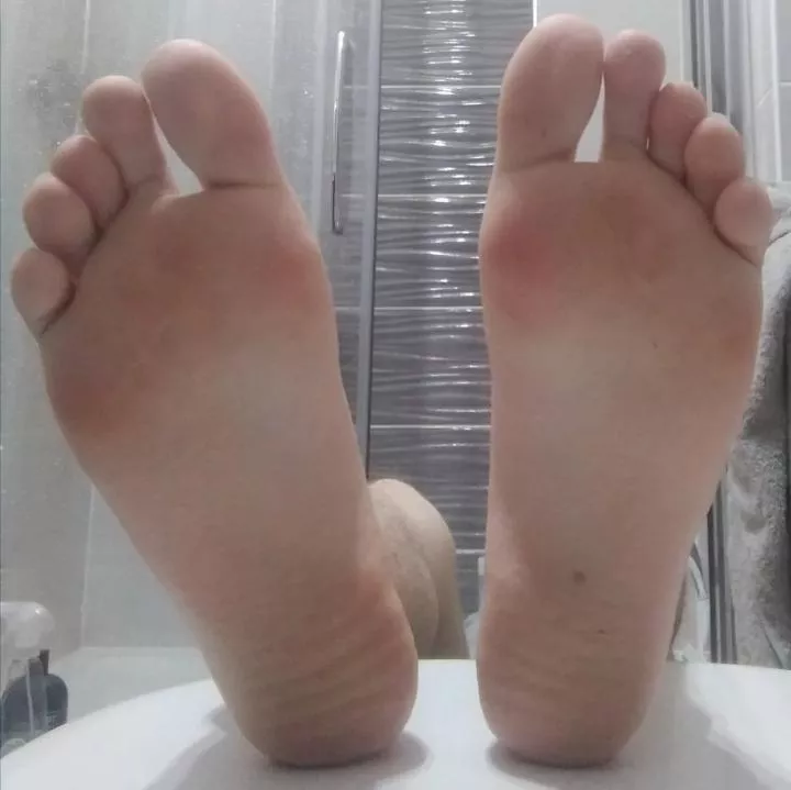 my twink feet after a shower. how do you rate them? posted by UK-spiderman42