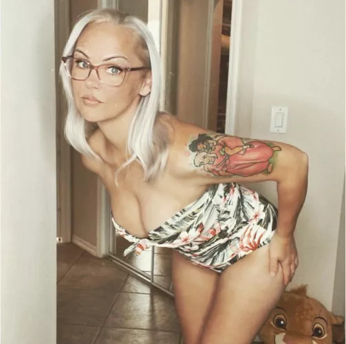 My vintage look lol by TheRealAnimeLanie