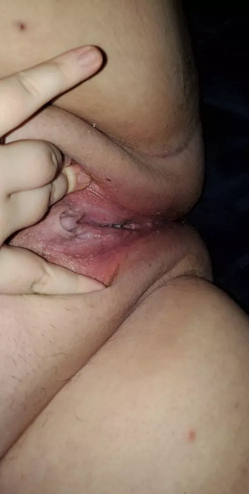 my virgin pussy needs to be abused <3 by White-Ghostie