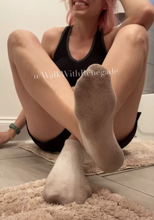 😫 my week in these socks is almost done 😫 by WalkWithRenegade