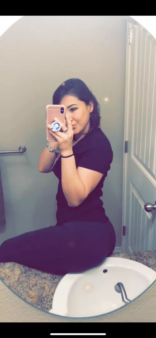 My wife 😏 by Noob240