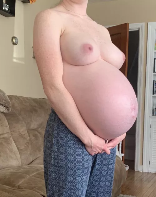 My wife is carrying so well. by kidyamamoto