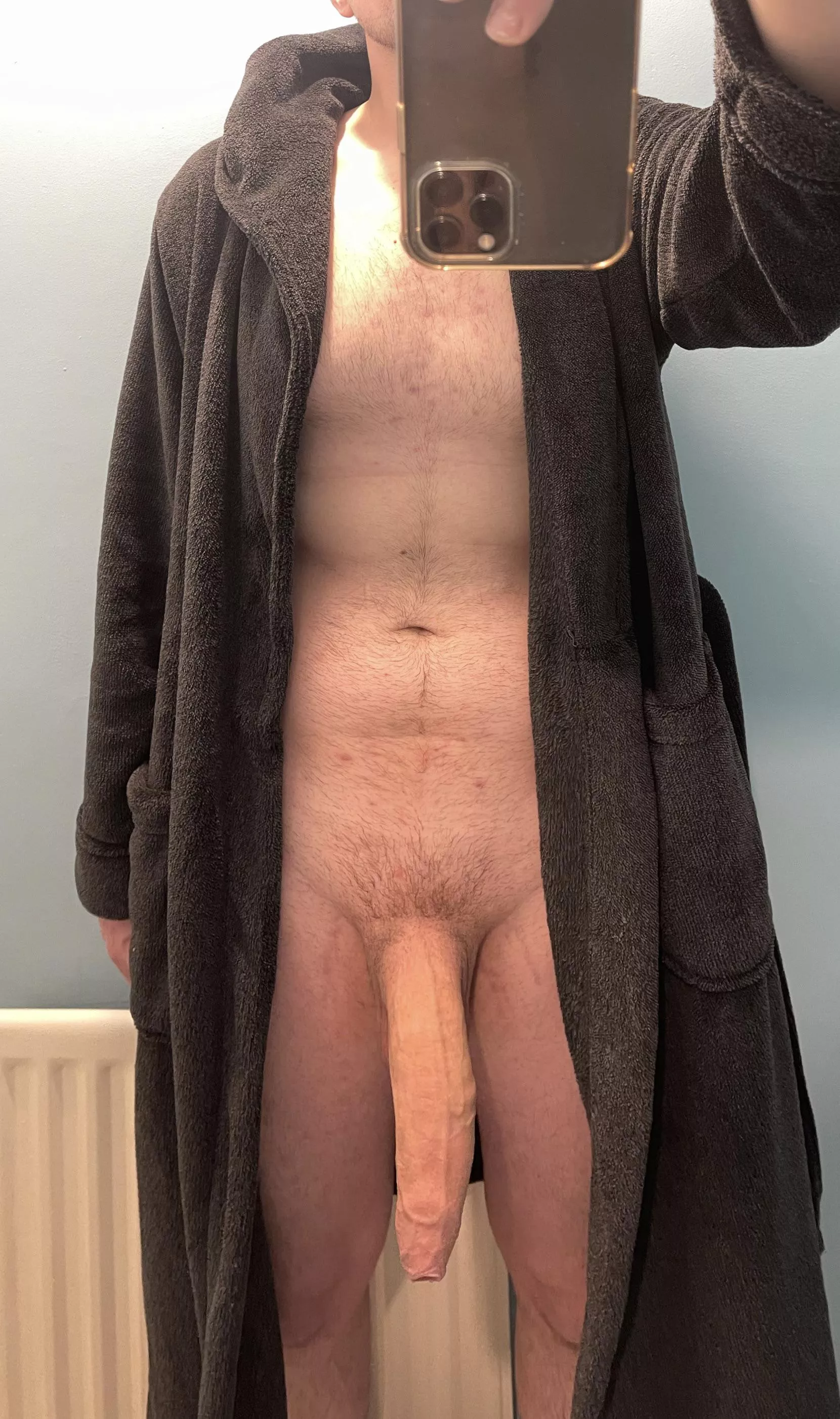 Naked relaxing day today. Say hey 😊 posted by LargeWenus