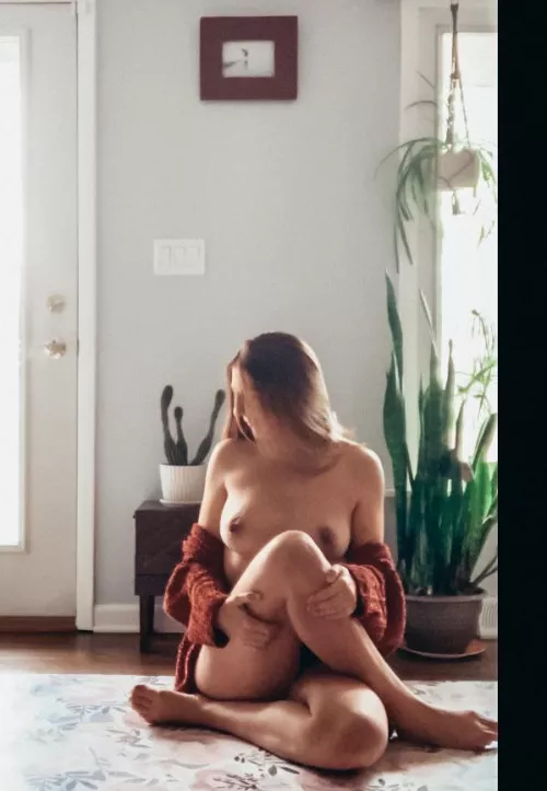 Naked yoga with me, Dive deep into stretching and release all your tension. Naked yoga, yoga flow, pics, videos, livestream and more Dm me for details 🦋 Link posted in comments by ButterflyYoga