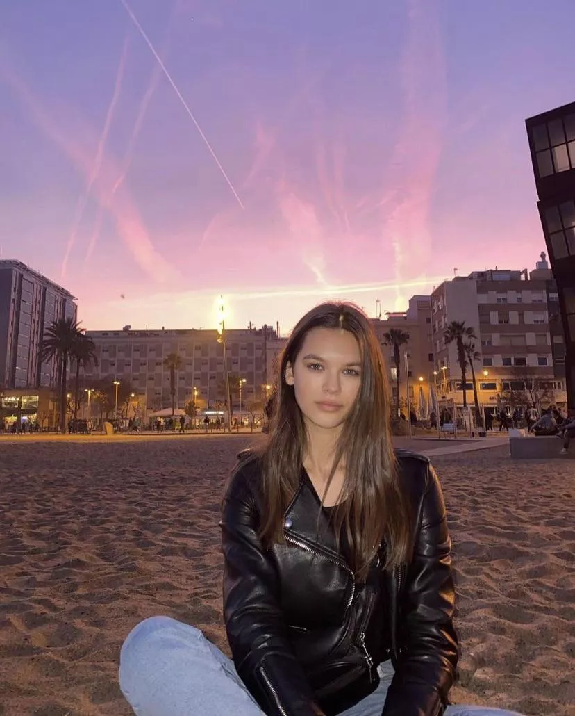 Nana Ruskevych posted by bobbyUP-MKII