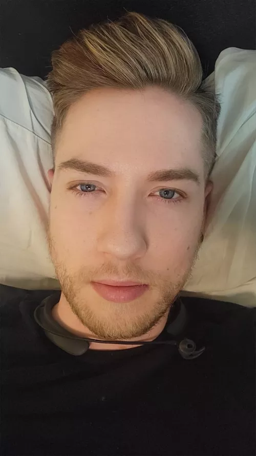 nap time💤💤💤 by Araren