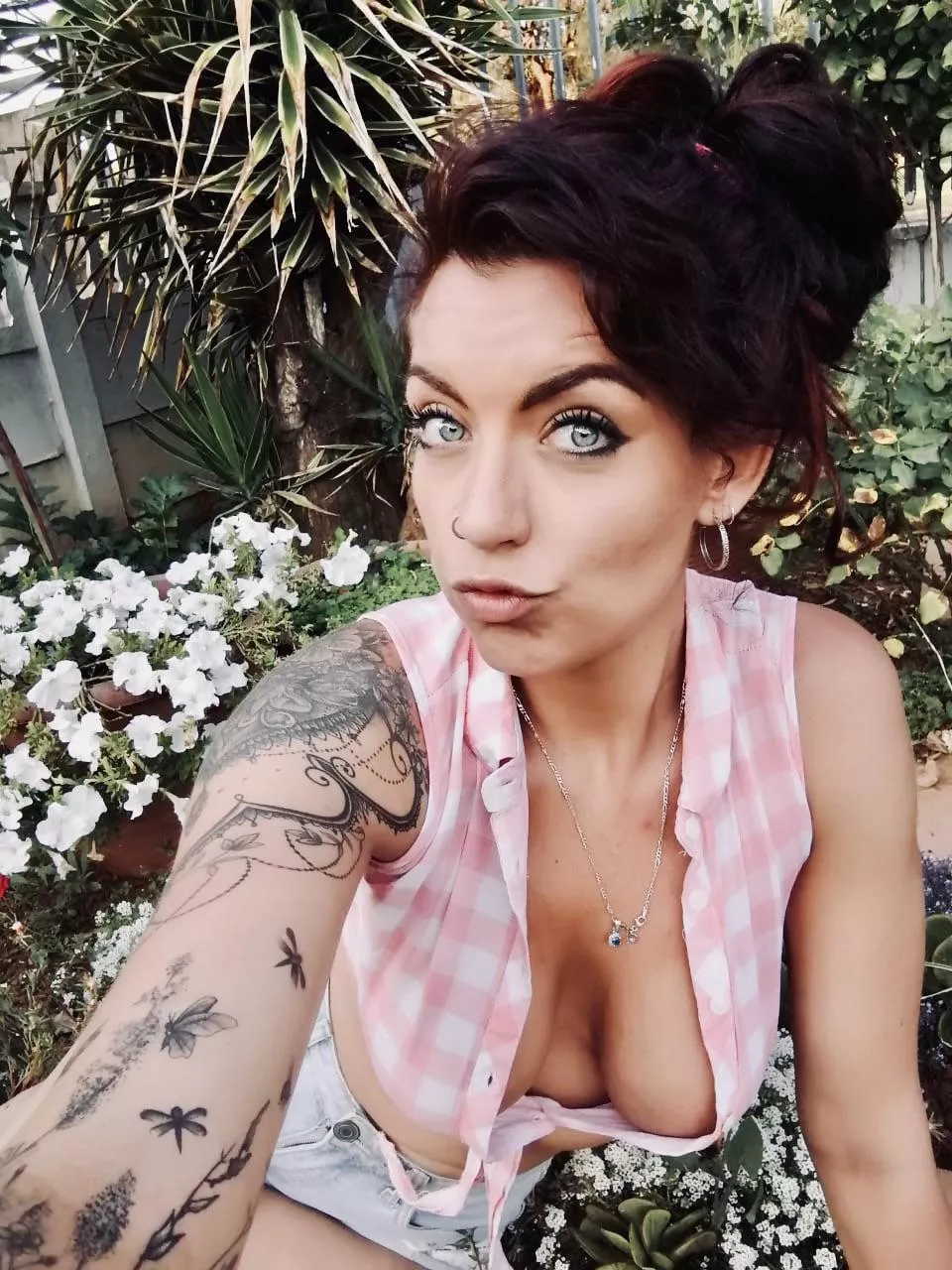 Naughty mood [f32] posted by noncoMboun-_dless