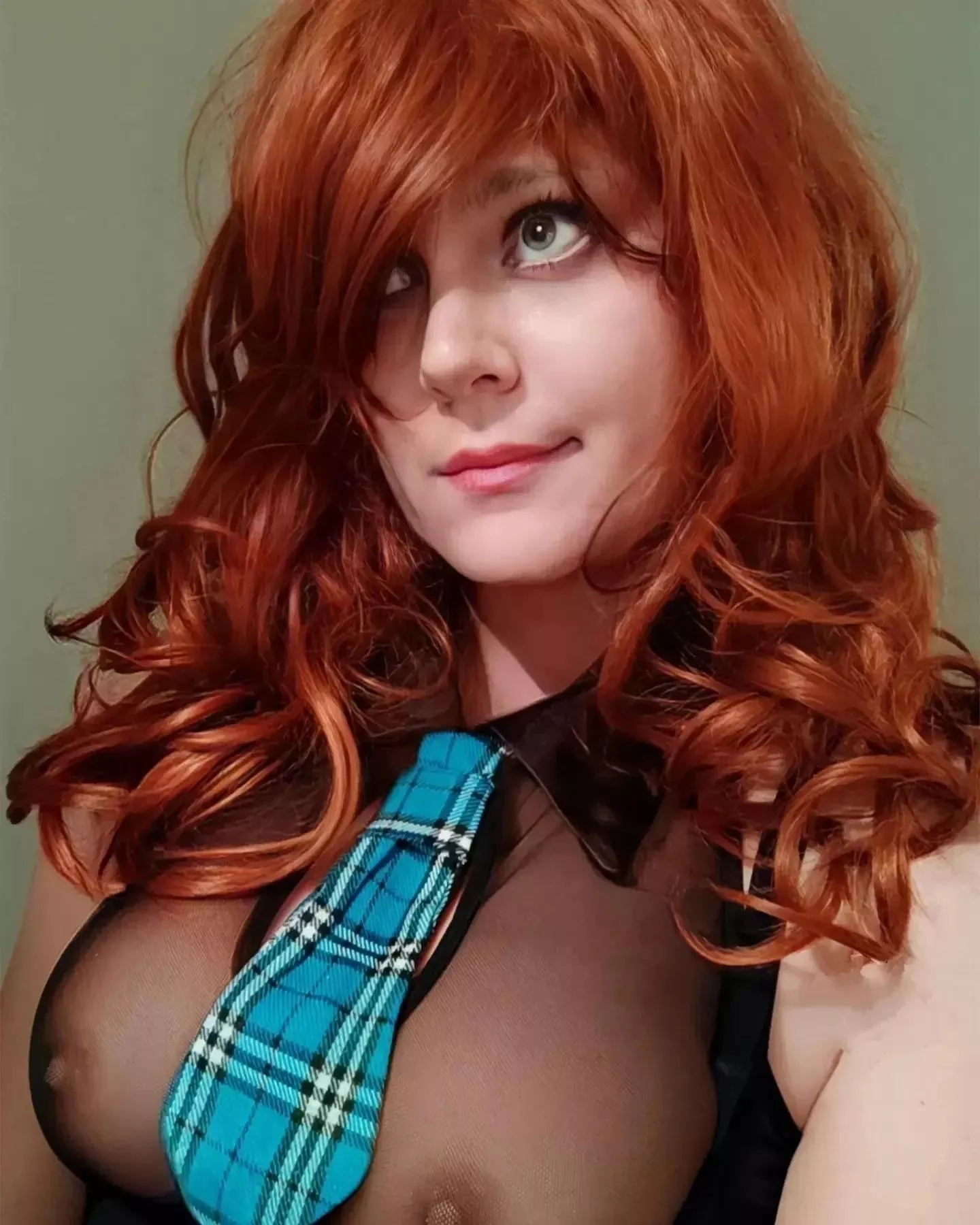 Naughty schoolgirl posted by aexiale