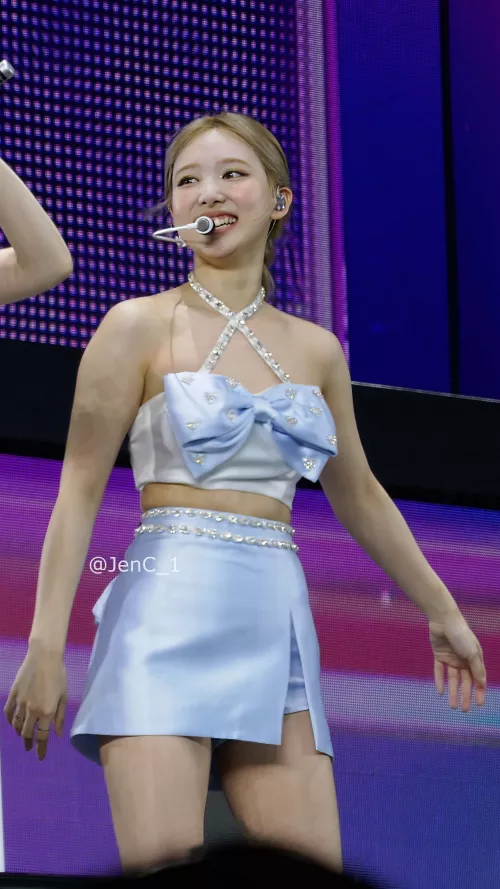 Nayeon - TWICE by KingSettle