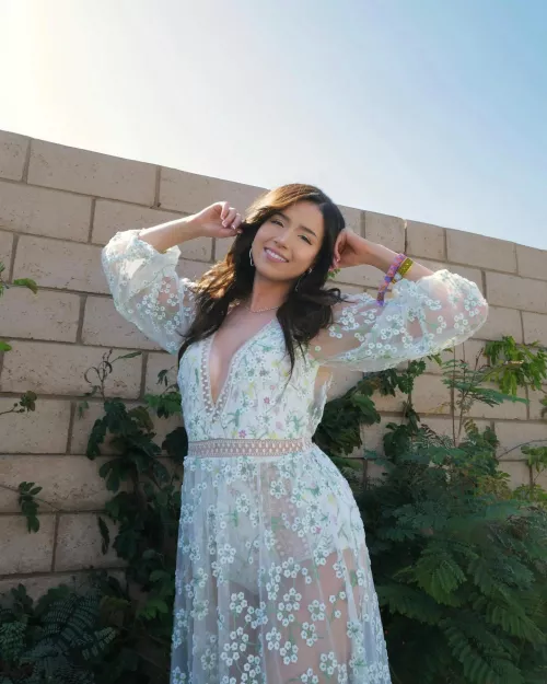 need a bud to give me Joi and empty my balls as pokimane by h654e