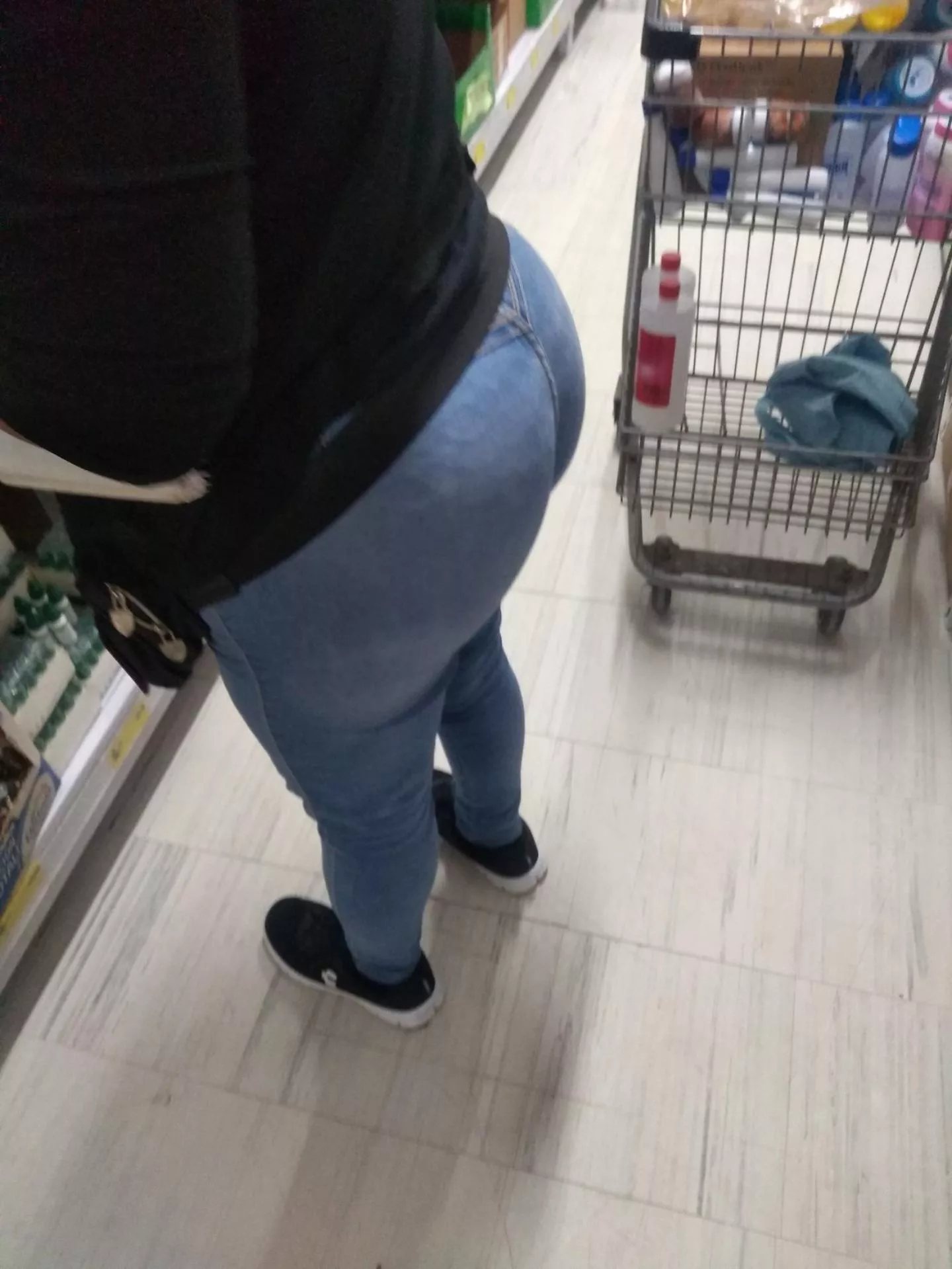 need a bulky to tell me how they would fuck my mom while i watch posted by Open_Philosopher647