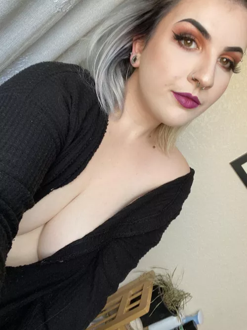 Need a hug? by MamaPeach33