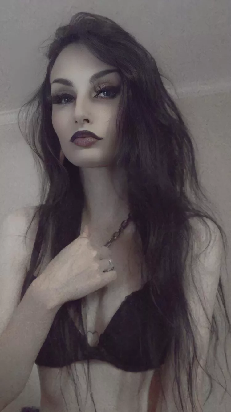 Need a load on my pretty face posted by mothbonesx