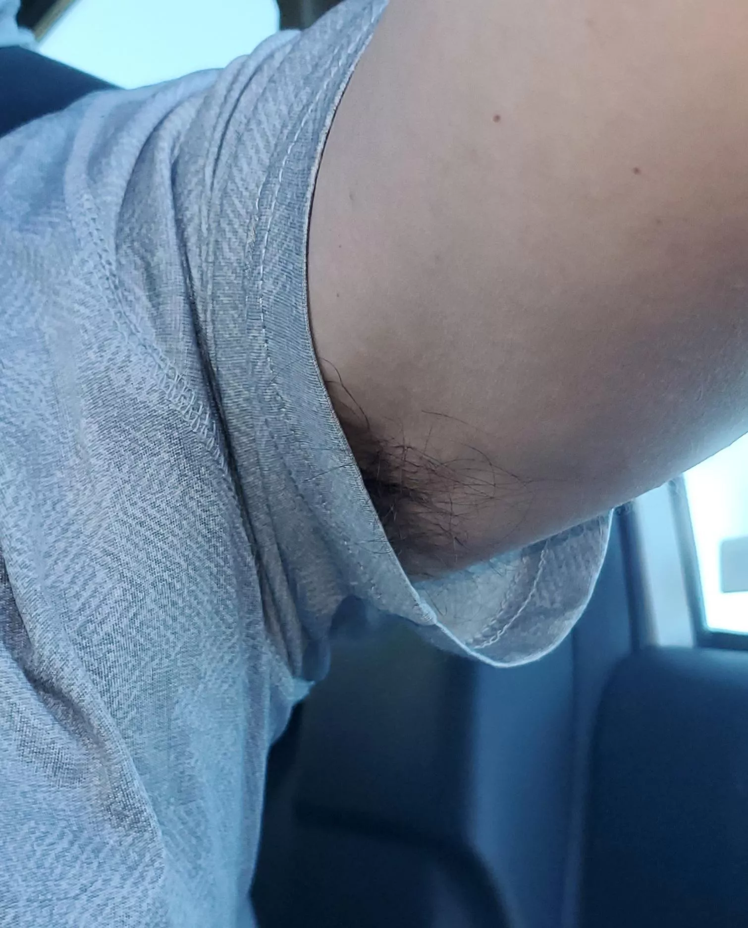 Need a ride buddy? Sorry that the car smells a little ripe. posted by 7inlicker