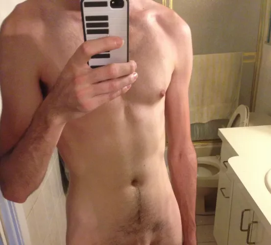 Need a similar straightish bi bro to compare dicks and share pics/vids of chicks with lol by cameron_callen
