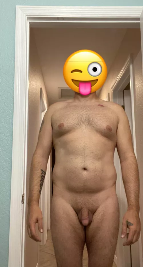 Need help finding places in or close to Sarasota I only get to be nude at home ☹️ looking for somewhere to hike or get some sun. DM me! TIA by FL_vibes94