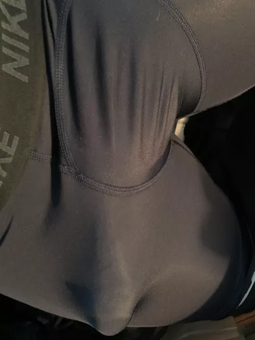 Need help so I can get back to work. by big-wavey