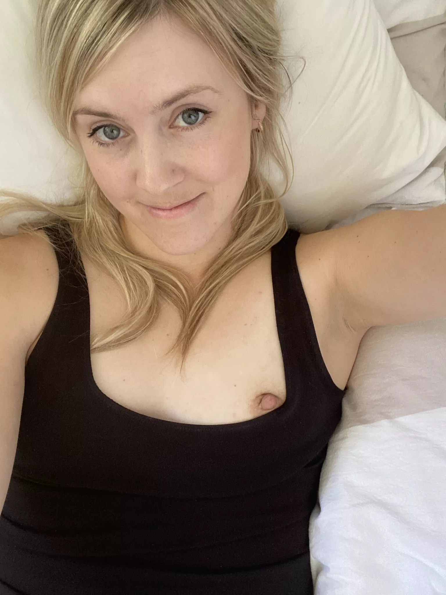 Need some help tucking this back in posted by Liz_XO_