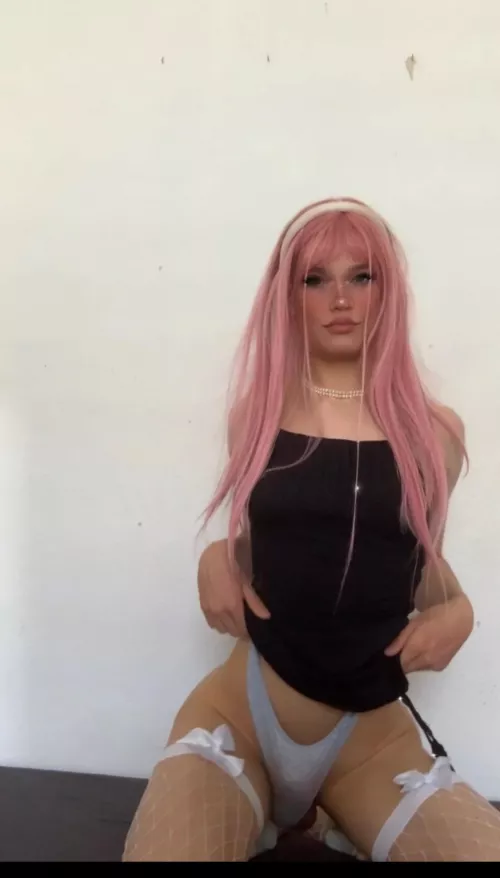 Need someone to fuck me😩💞 by N1cki_1