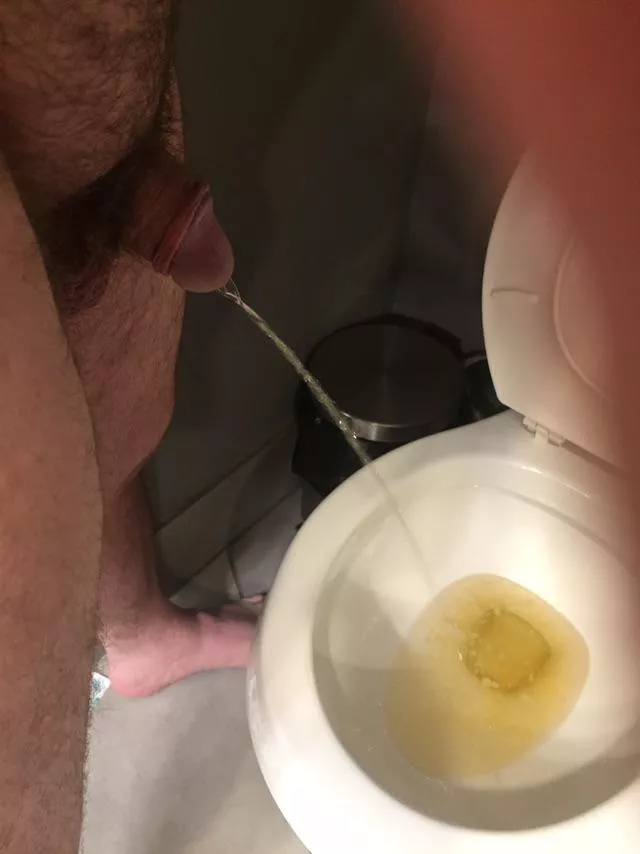 Need someone to piss on posted by 26young26