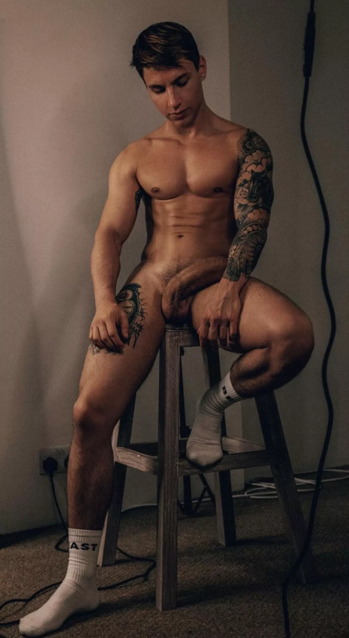 Need someone to suck on my thick cock posted by Pleasant_Butterfly_8