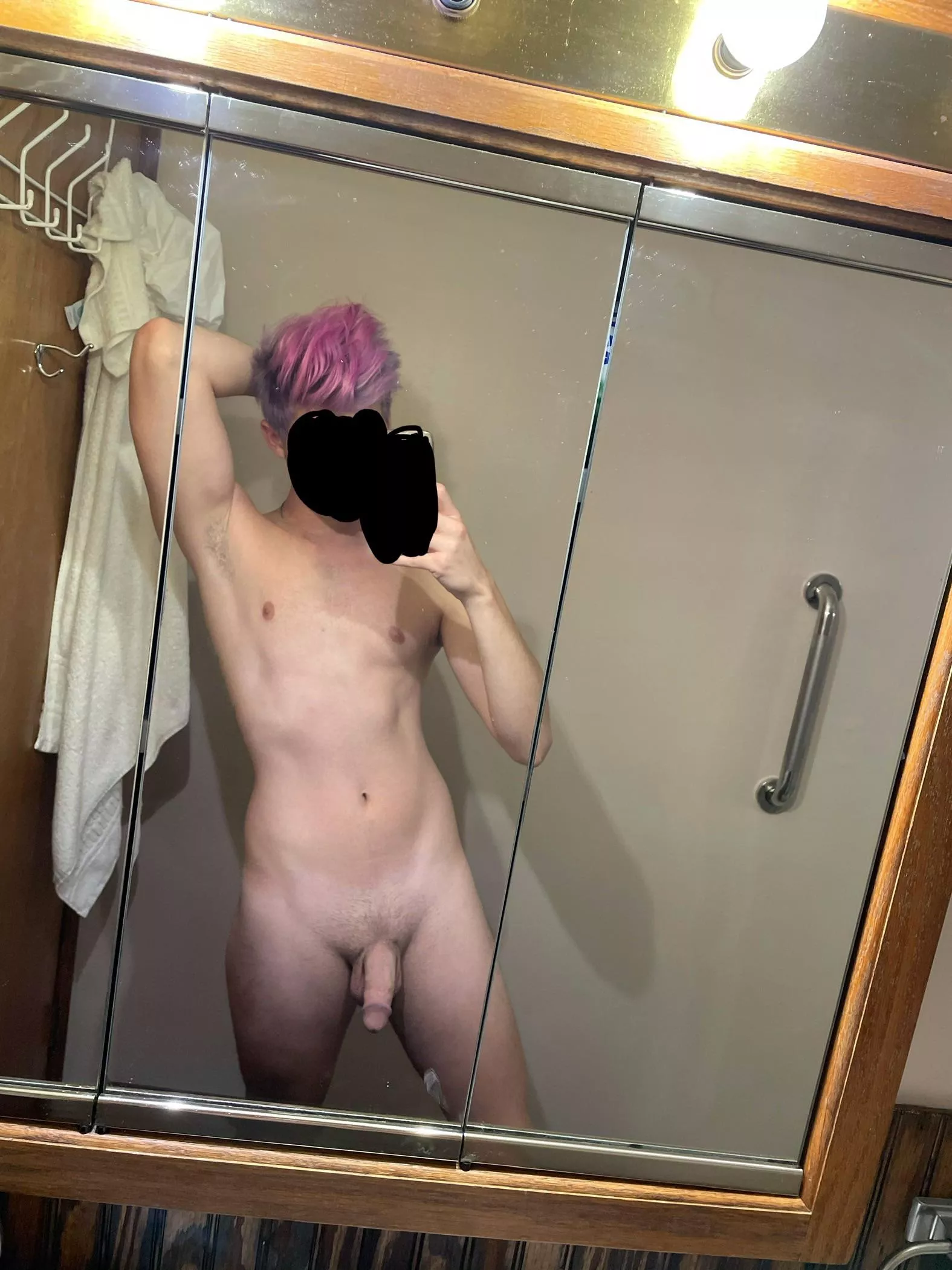 Need someone to use me (21) posted by ParfaitExtension