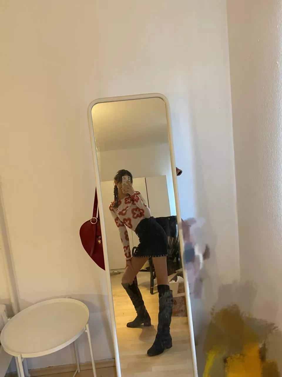 need someone tribute my asian gf and post it posted by einself11