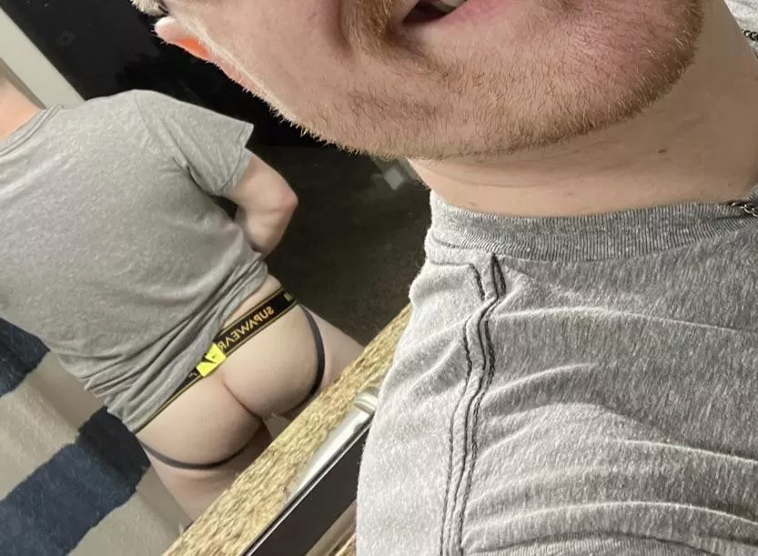 Need someone's tongue in between my cheeks posted by allamerbromo