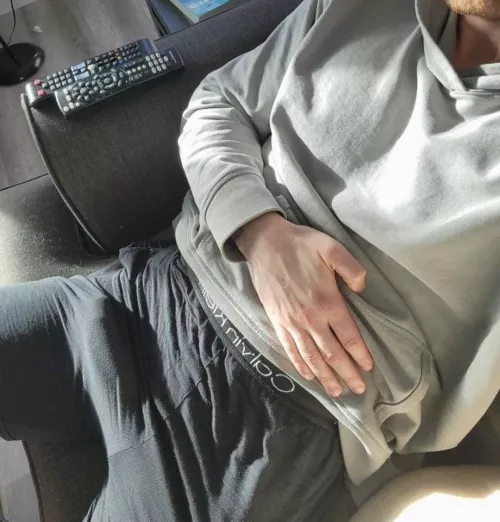 needs to escape by eMPtY122