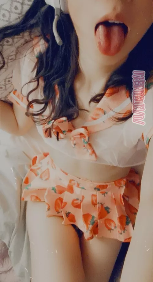 needy school girl gone mild 🥵🥵 by kitsunepai