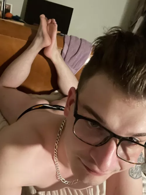 Nerdy butt anyone? by aceflarechaser