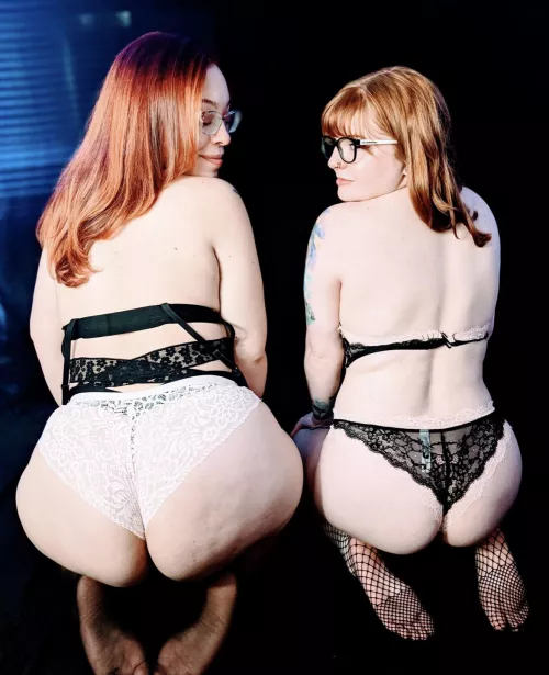 Nerdy chicks [2] by Birdman058