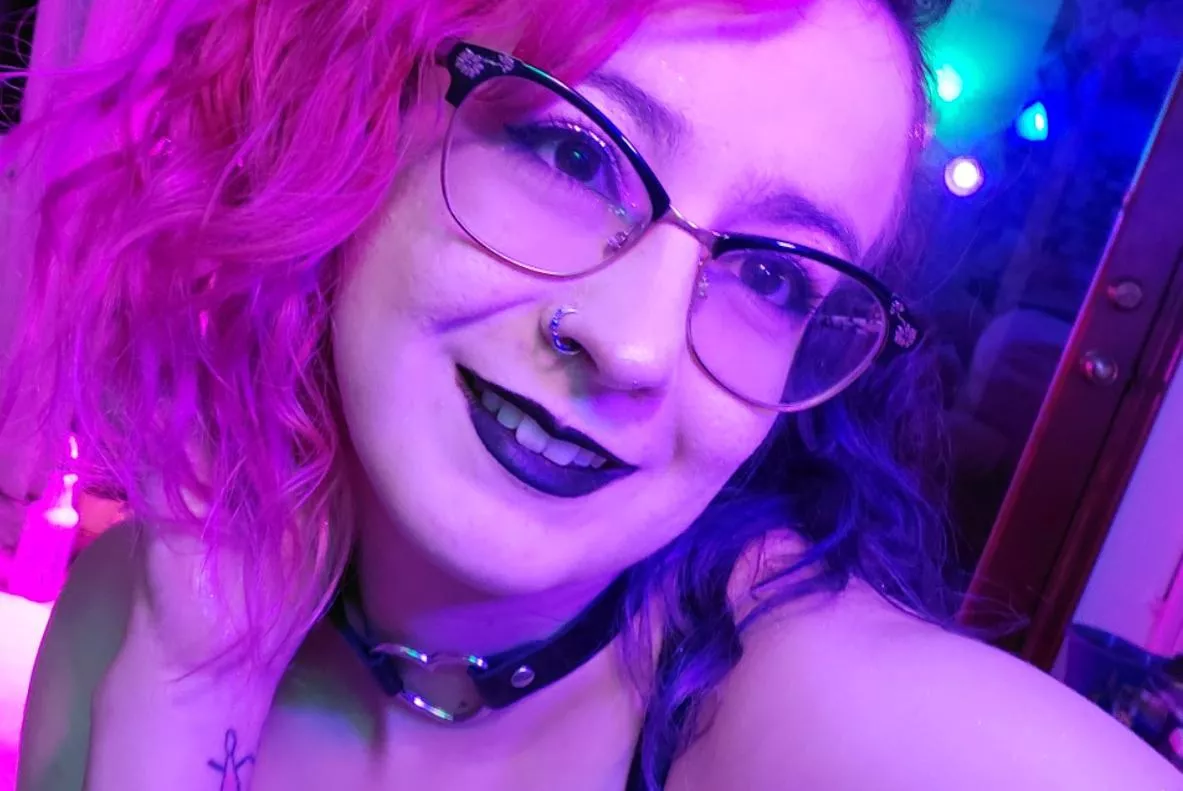 nerdy goth posted by PleasantRooster9060