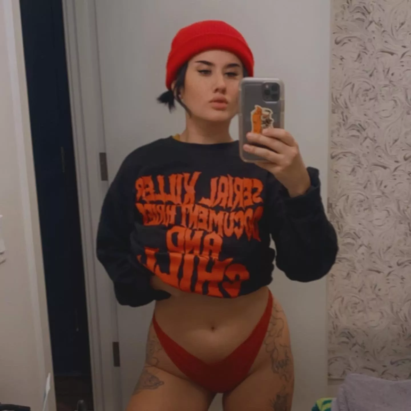 Netflix and chill? posted by Sylviesuki