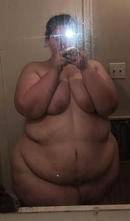 Never ending curves 🥵💋😘 posted by MidnightConnect5230