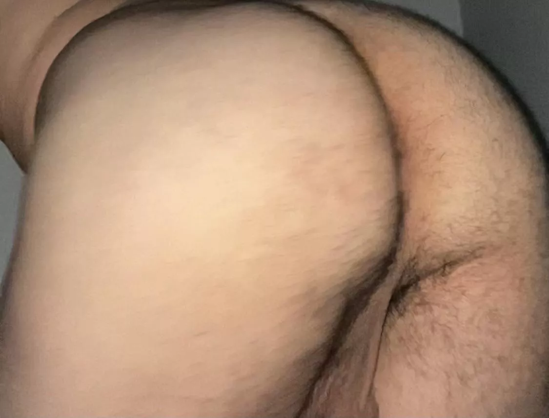 Never had my ass eaten… any takers? posted by tonybooty