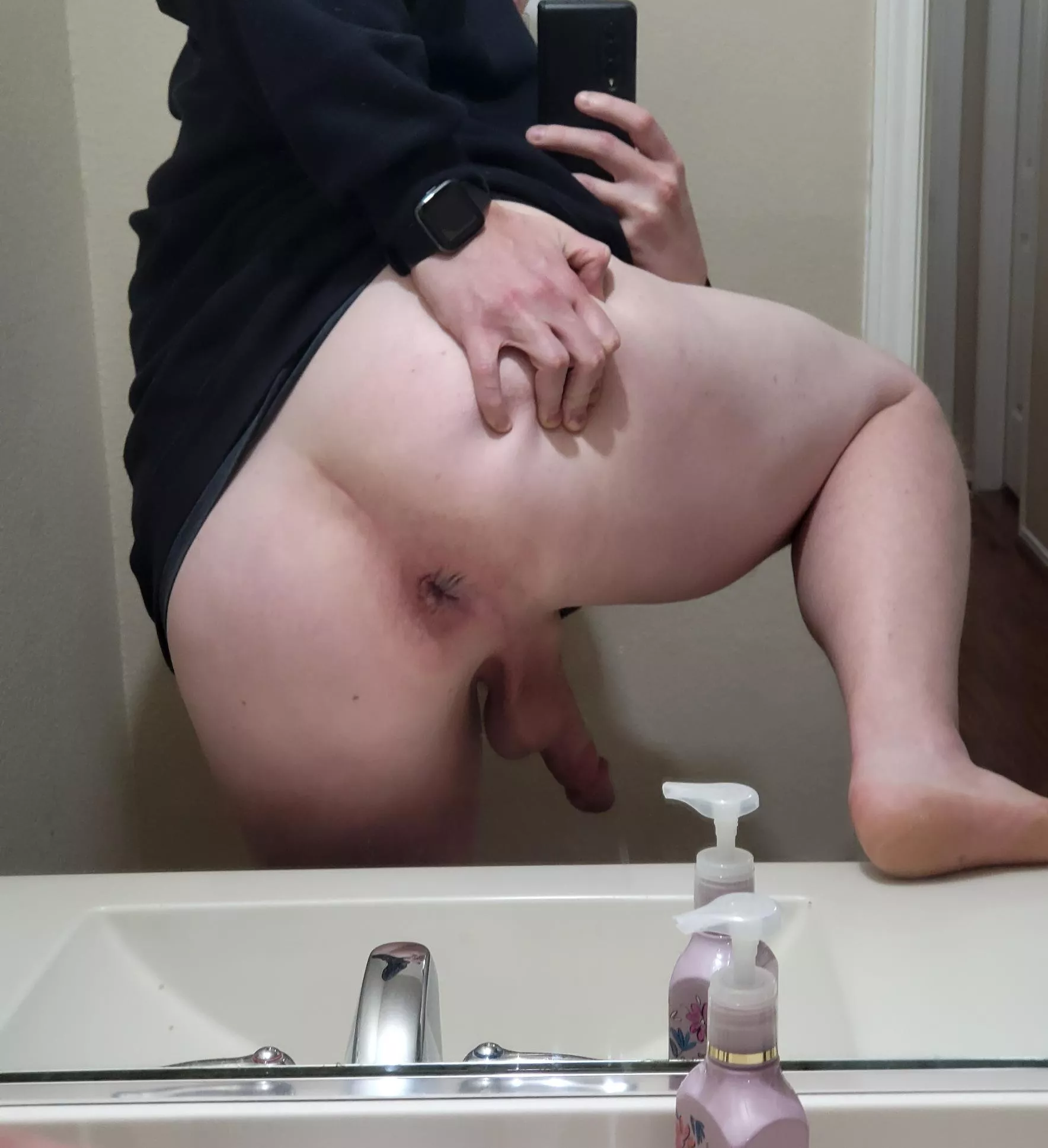 Never penetrated ginger anxiously waiting to be milked... posted by Gingeranondaddy