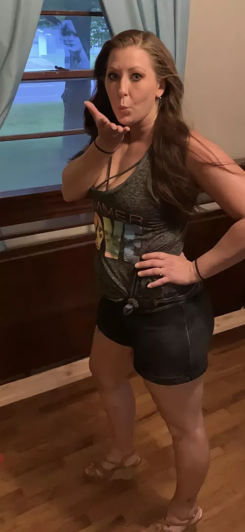 Never thought I’d cheat but I definitely loved it !!! by stroketoloacls