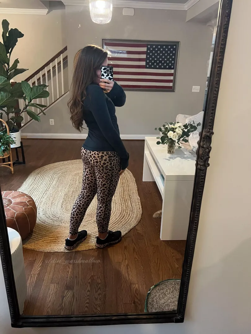 New favorite leggings 🐆 posted by diet_marshmallow