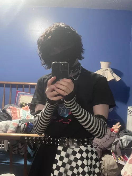 New hair style! (Yes I know my rooms messy) by Agile_Television_225