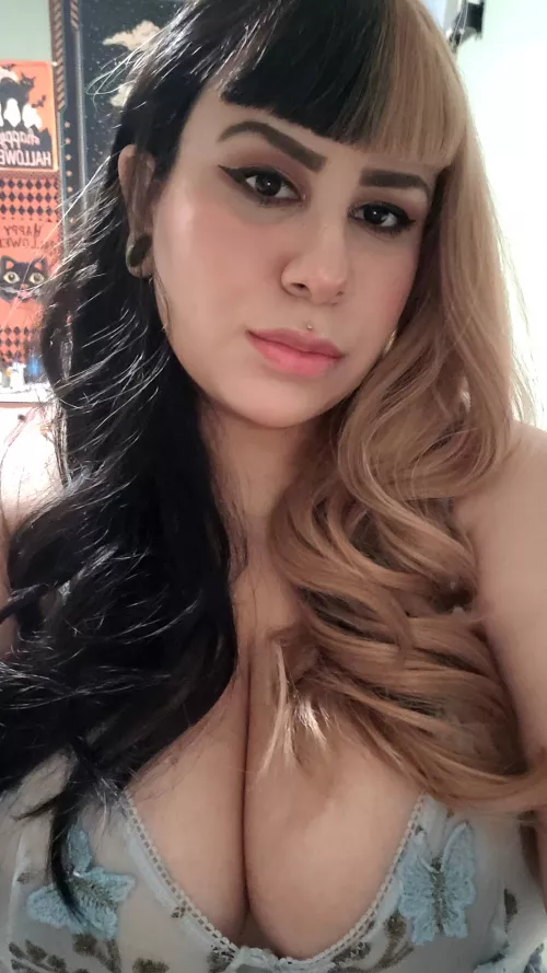 New here (32 F) by Alittlerose318