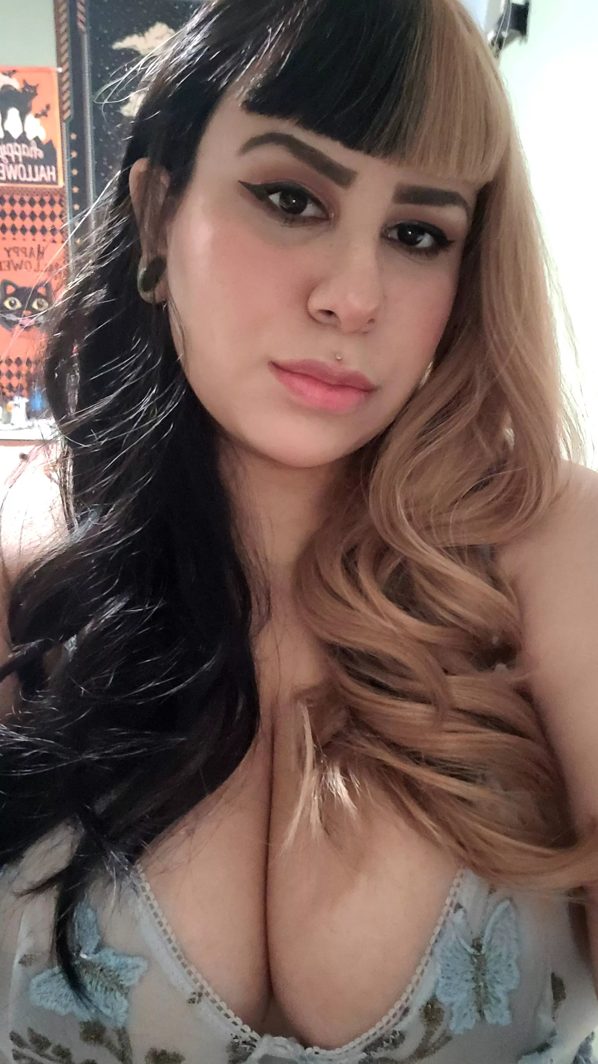 New here (32 F) posted by Alittlerose318